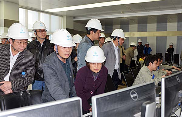 省屬企業(yè)中層管理人員集中輪訓(xùn)班到天安化工參觀